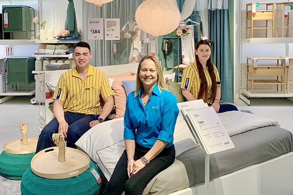 We work with charities who help domestic violence victims. Donate to help now